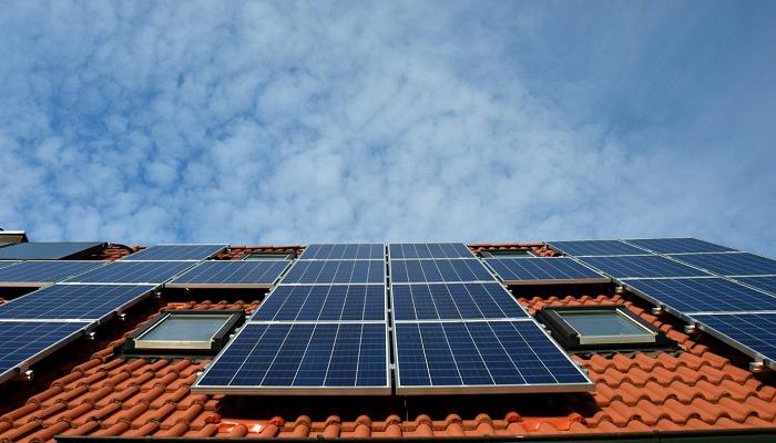 Instalación placas fotovoltaicas en casa unifamiliar. Oferta en Paneles solares 